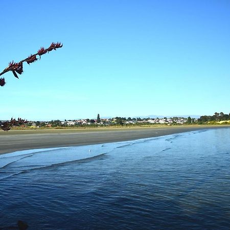 The Sanctuary Beach Side And Spa Timaru Buitenkant foto