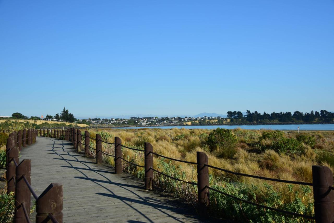 The Sanctuary Beach Side And Spa Timaru Buitenkant foto