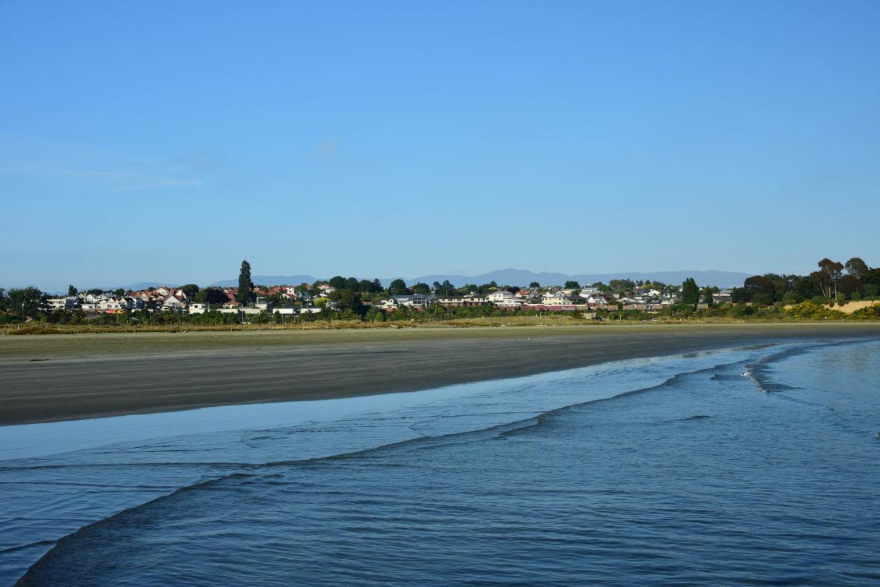 The Sanctuary Beach Side And Spa Bed and Breakfast Timaru Buitenkant foto