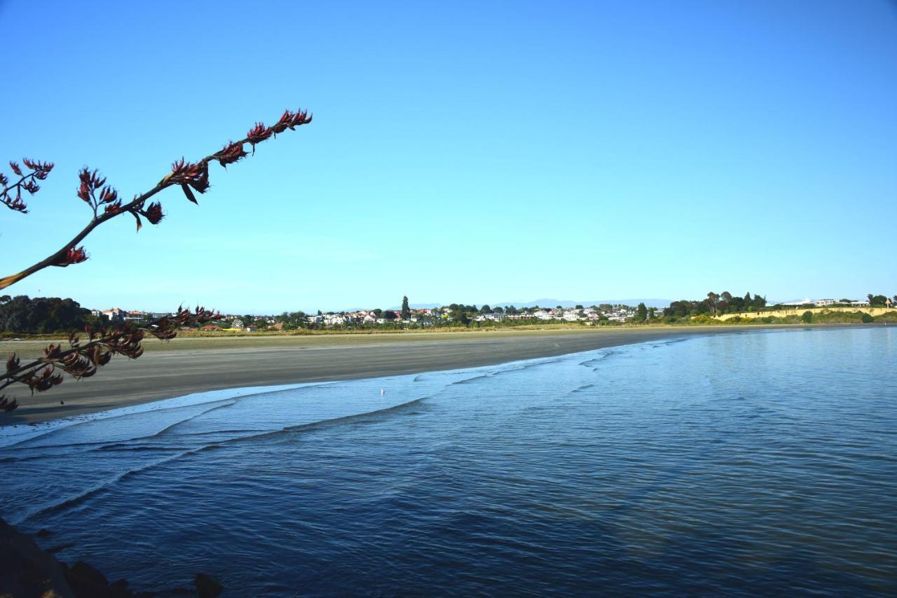 The Sanctuary Beach Side And Spa Timaru Buitenkant foto